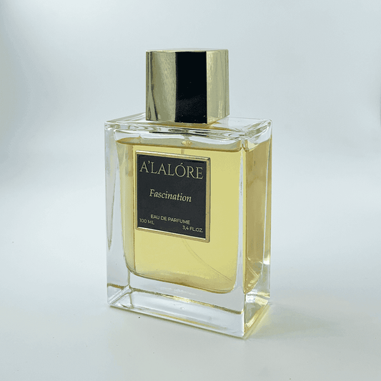 Alalore marka kalıcı kadın parfüm önerileri için şık cam şişede sarı renkli eau de parfum