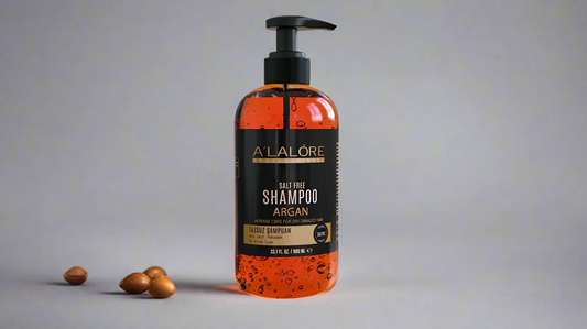 A'LALÓRE tuzsuz argan şampuan şişesi ve doğal argan çekirdekleriyle üstün bakım