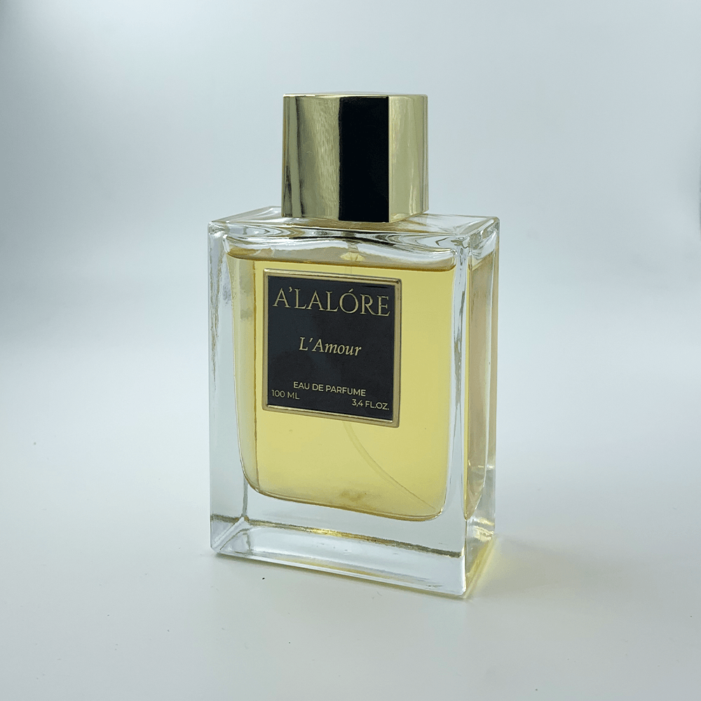 A'LALÓRE kadın parfümü 100 ml şeffaf cam şişede altın kapaklı L'Amour serisi